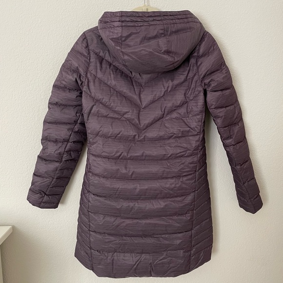 Like NEW Helly Hansen Saga Down Parka - Picture 3 of 4